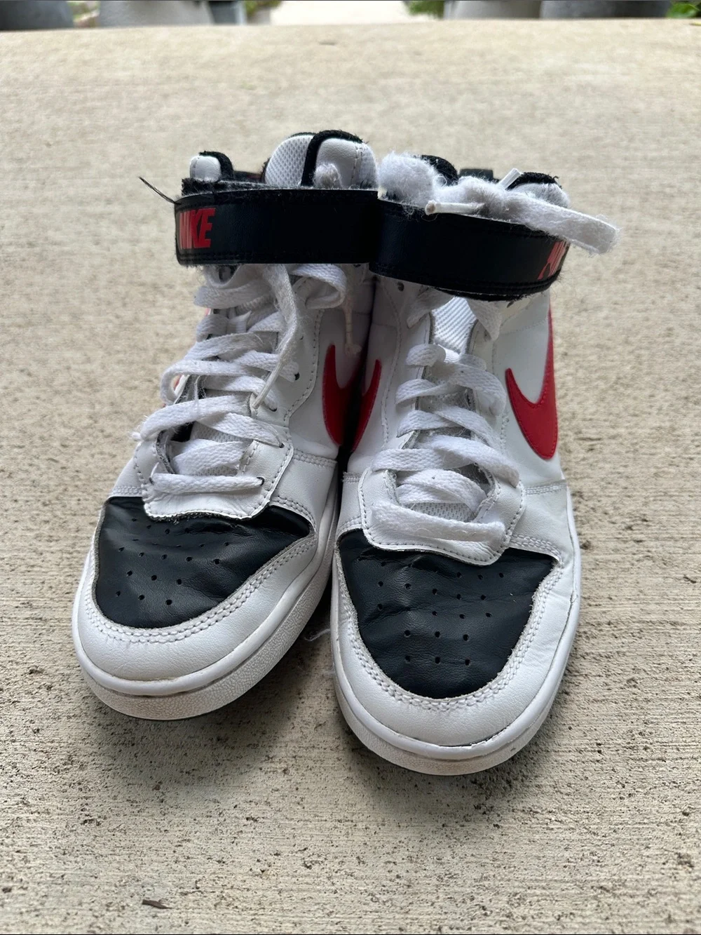 Nike court borough mid size 5.5 boys shoes.
